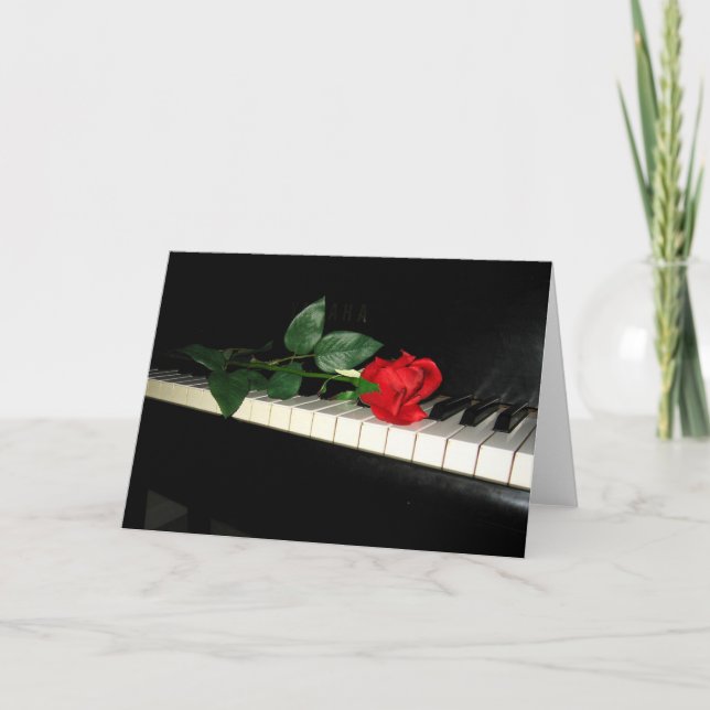 Carte Belle Rose rouge sur piano (Devant)
