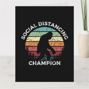 CARTE BIGFOOT ANNIVERSAIRE SOCIAL DISTANCING GREETING CA