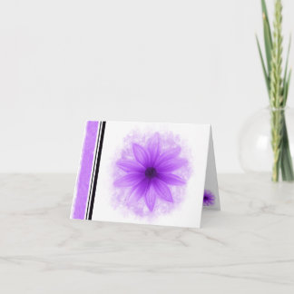 Carte blanche de fleurs violettes