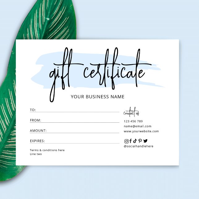 Carte Bleu aquarelle tendance cadeau d'affaires (Light blue gift voucher with editable watercolor background, great for salons and boutiques)