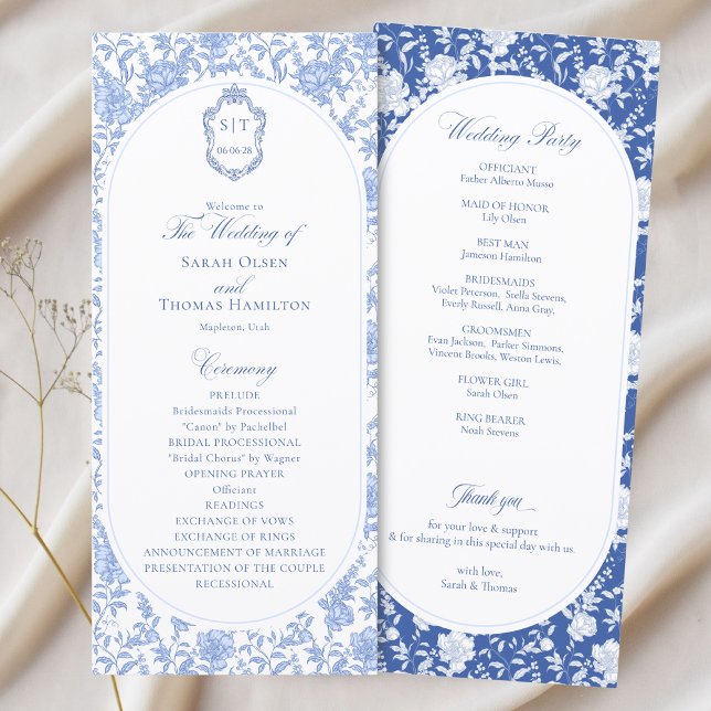 Carte Blue and White Floral Chinoiserie Wedding Program (Créateur téléchargé)