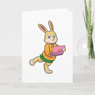 Carte Bunny comme secrétaire avec ordinateur portable