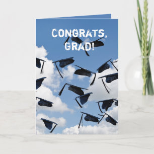 Carte capuchons de graduation noir en vol
