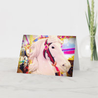 Carrousel blanc merry aller autour de cheval photo