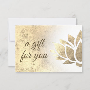 Carte certificat-cadeau de lotus de fausse feuille