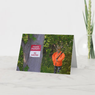 Carte chasseur de cerfs communs en bois avec le signe