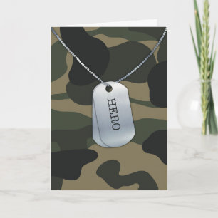 Carte Chien "Héros" Tags Sur Camouflage Arrière - plan M