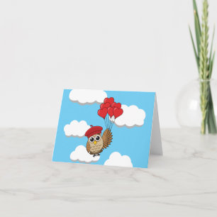 Carte Chouette mignonne volant avec des ballons de coeur