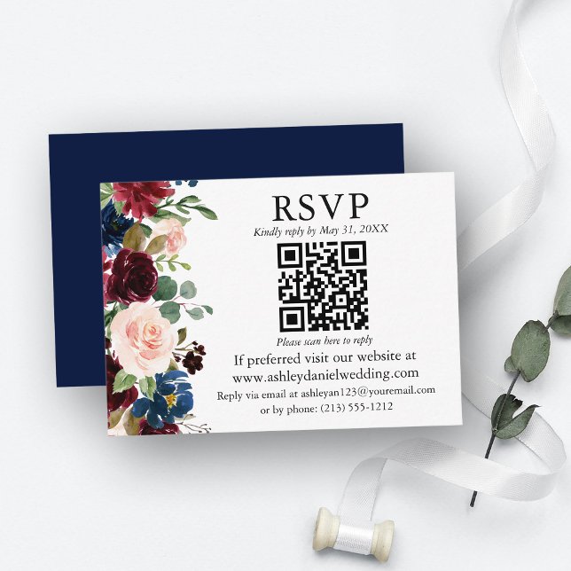 Carte D'accompagnement Aquarelle Mixte Floral Bleu QR RSVP Mariage (Customize to change text color, text style or color of back of card.)