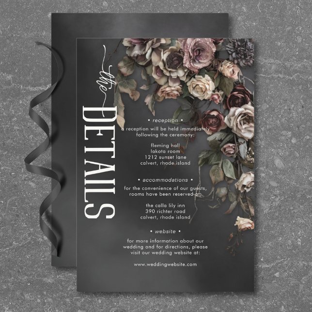 Carte D'accompagnement Black Moody Gothic Flowers & Mist Détails du Maria (Black Moody Gothic Flowers & Mist Wedding Details Enclosure Card)