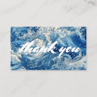 Bleu des vagues qui s'écrasent sur l'océan merci