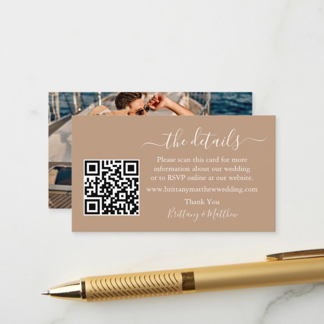 Carte D'accompagnement Calligraphie Détails du Mariage Web QR Photo Taupe (Devant/Arrière en situation)
