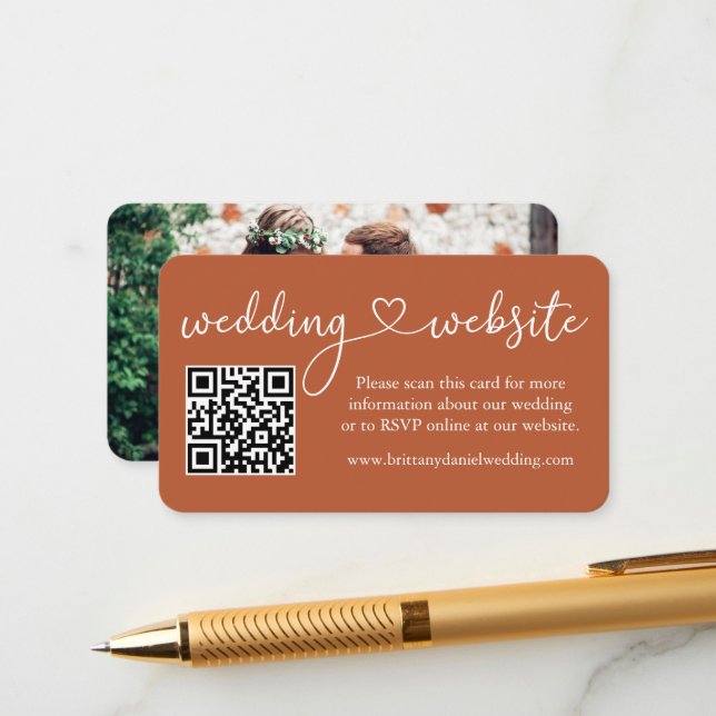 Carte D'accompagnement Calligraphie Heart Mariage Web QR Photo Terracotta (Devant/Arrière en situation)