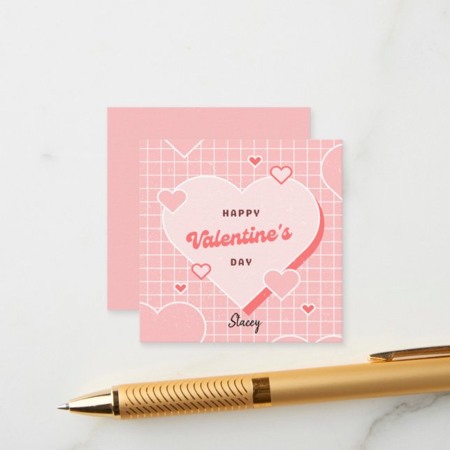Carte D'accompagnement Classroom Valentine Pink and White Grid Design (Devant/Arrière en situation)