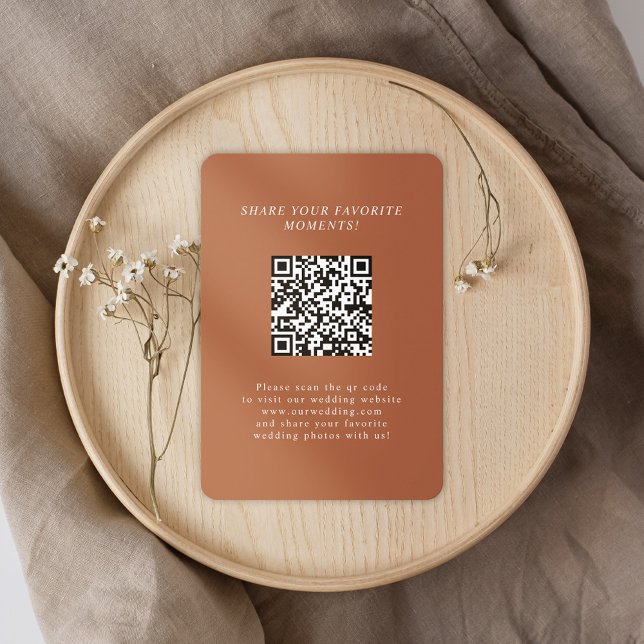 Carte D'accompagnement Code QR de site web de mariage élégant et minimali (Minimalist Elegant Wedding Website QR Code Enclosure Card)