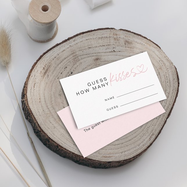 Carte D'accompagnement Devis moderne Combien de baisers Fête des mariées  (Modern Guess How Many Kisses Bridal Shower Game Enclosure Card)
