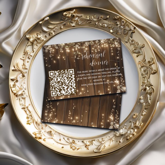 Carte D'accompagnement Dîner de répétition de code QR avec des lumières à (Créateur téléchargé)