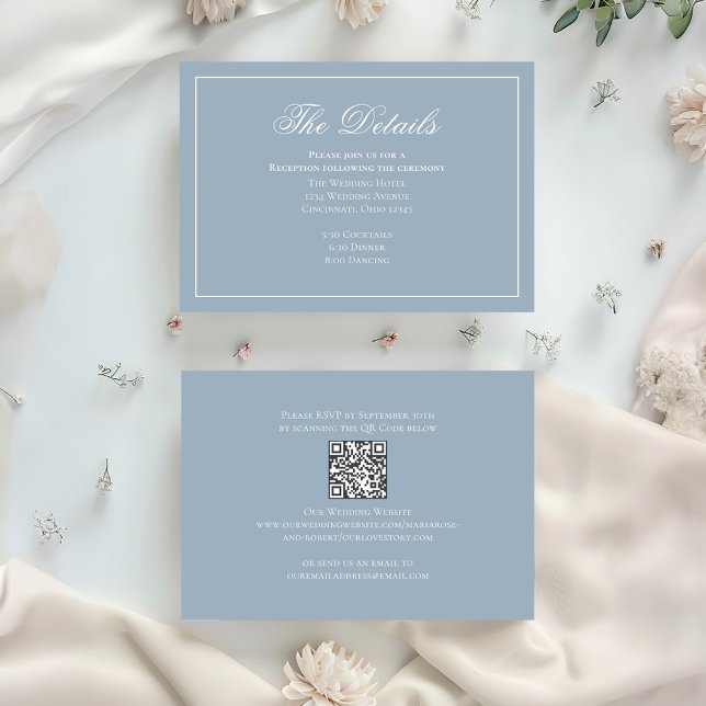 Carte D'accompagnement Dusty Blue Calligraphy Détails élégants RSVP (Dusty blue wedding details card with scannable QR code. )