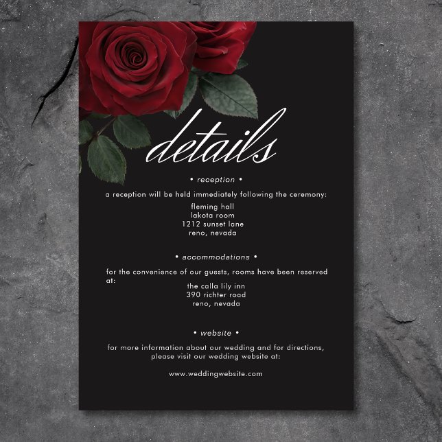 Carte D'accompagnement Élégant Moody Blood Red Roses Détails floraux (Elegant Moody Blood Red Roses Floral Details Enclosure Card)