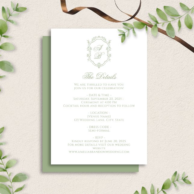 Carte D'accompagnement Elegant Sage Green Floral Monogram Crest Wedding (Créateur téléchargé)