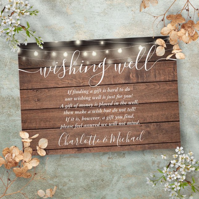 Carte D'accompagnement Lumières de Chaîne de Bois Rustique de Puits de So (Wishing Well Rustic Wood String Lights Wedding Enclosure Card)