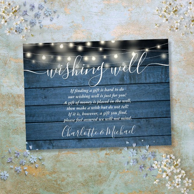 Carte D'accompagnement Mariage de souhaits bien rustique à chaîne bleue (Wishing Well Rustic Blue String Lights Wedding Enclosure Card)