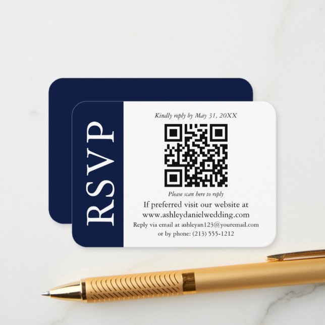 Carte D'accompagnement Mariage QR moderne RSVP bleu et blanc (Devant/Arrière en situation)