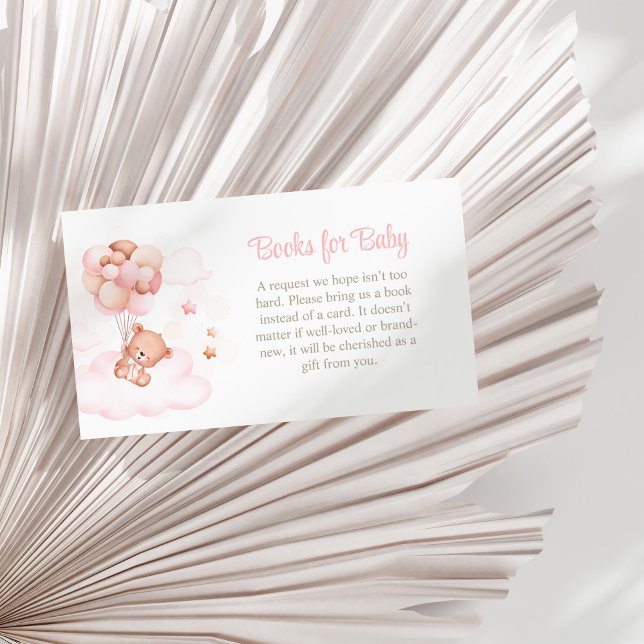 Carte D'accompagnement Ours en peluche avec ballons roses Livres pour béb (Teddy Bear with Pink Balloons Books for Baby Enclosure Card on a white palm leaf.)