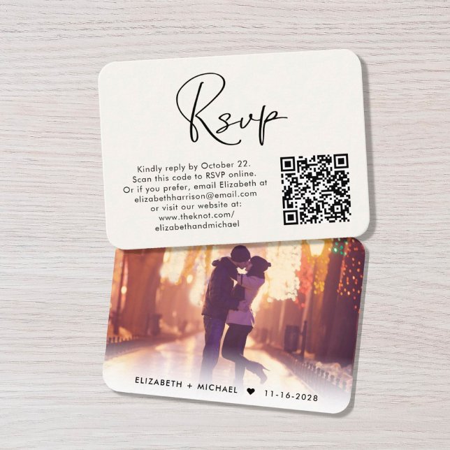 Carte D'accompagnement Photo moderne QR Code Cream Wedding RSVP (Créateur téléchargé)
