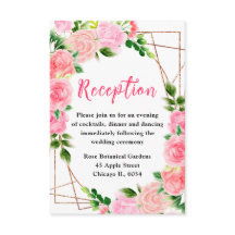 Réception de mariage aux roses florales roses