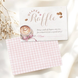 Carte D'accompagnement Un bébé prépare du café nœud rose couche loto
