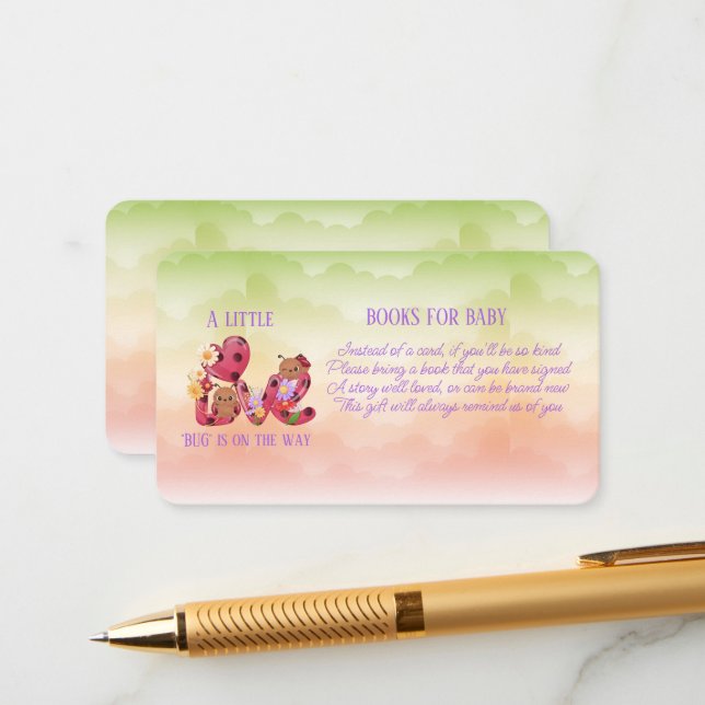 Carte D'accompagnement Un petit bug d'amour est sur le chemin Baby shower (Devant/Arrière en situation)