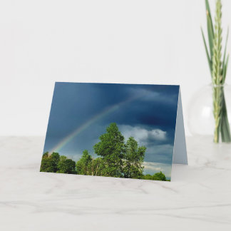 Carte d'anniversaire d'arc-en-ciel