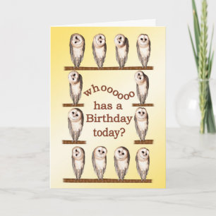 Carte d'anniversaire de hibou curieux.