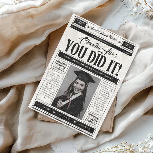 Carte d'annonce de remise de diplôme sur papier jo