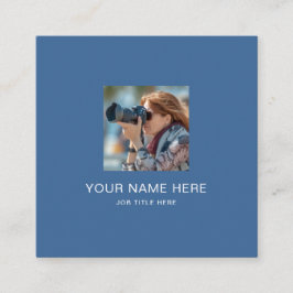 Carte d'appel bleu moderne avec typographie blanch