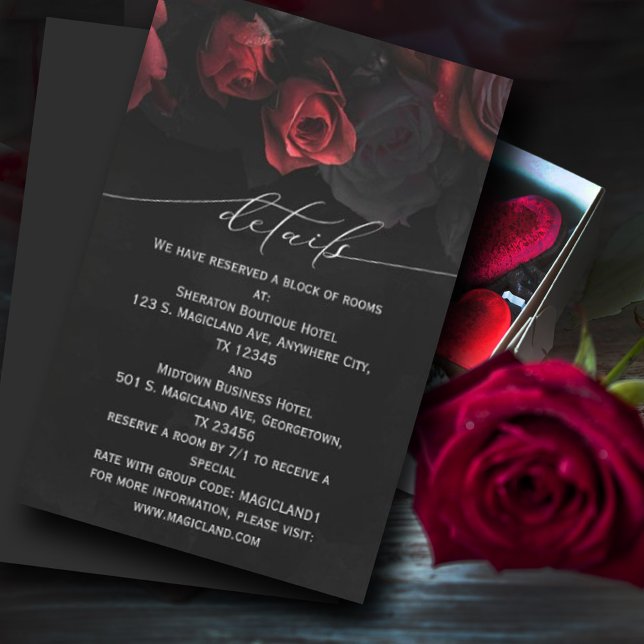 Carte de boîtier Moody Black Florals (Dark red roses #darkstyle #roses #weddings #handlettered #modernscript #unique)