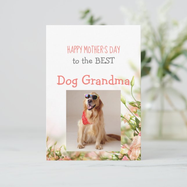 Carte de fête des mères de chien à grand-mère de c (Debout devant)