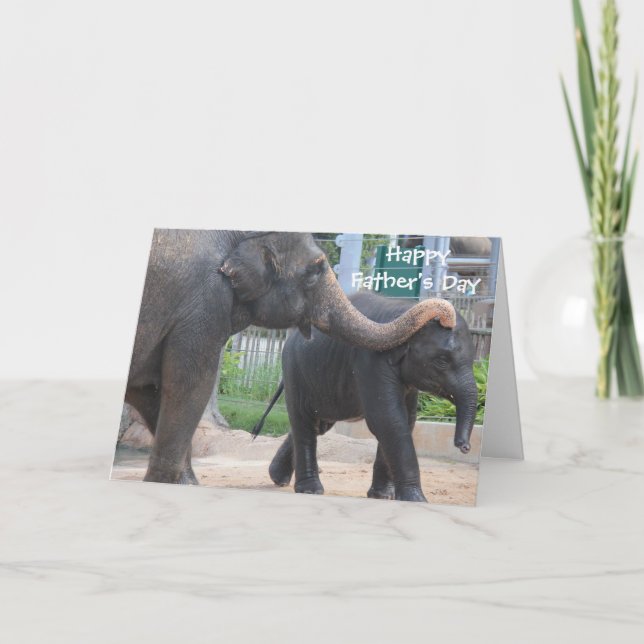 Carte de Fête des pères mignonne, père éléphant et (Devant)