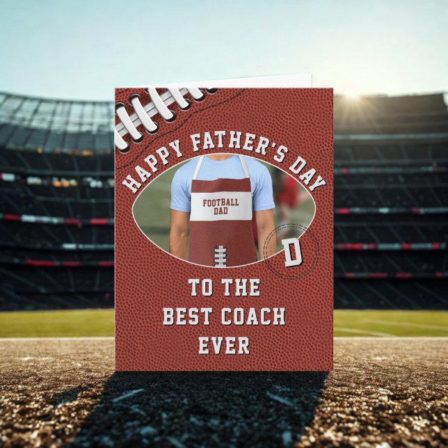 Carte de fête des pères pour entraîneur de footbal (Hup! Add a photo to this fun Father's Day Card. Perfect for your Football Coach Dad)