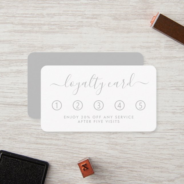 Carte de fidélité à script simple - Argent et blan (Devant/Arrière en situation)