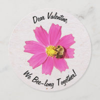 Carte de la Saint-Valentin avec fleur de cosmos ro