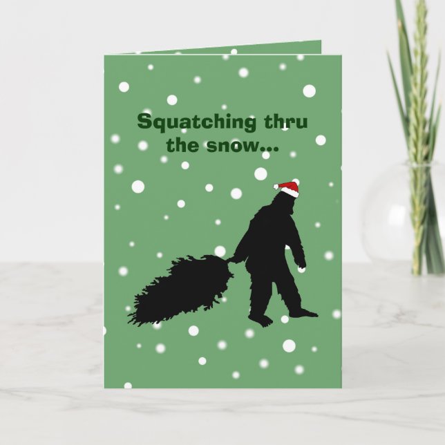 Carte de Noël drôle de Sasquatch tirant l'arbre (Devant)