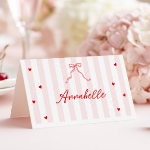 Carte de nom de table Saint-Valentin à rayures ros