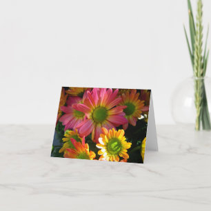 Carte de note jaune et rose lumineuse de mamans