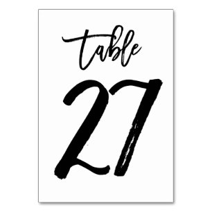 Carte de numéro de table élégante à lettres manusc