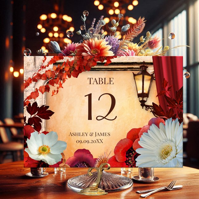 Carte de numéro de table Floral Bohème Classique A (Table number card featuring a classic Italian design with autumn leaves and flowers on terra cotta)