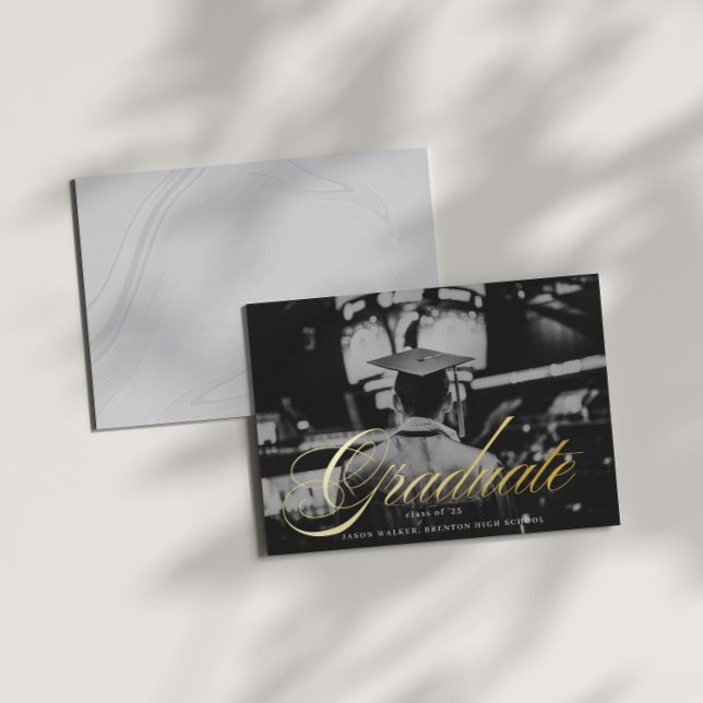 Carte de photo d'annonce de diplômé en typographie (Créateur téléchargé)