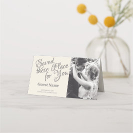 Carte De Placement Couple Mariage baiser en monochrome