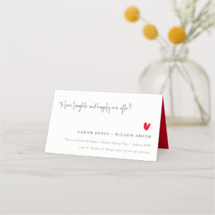 Carte De Placement Élégant Simple Minimal Red Heart Script Mariage